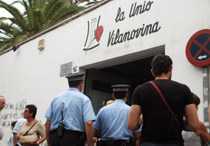 La policia local va clausurar el local social de l'entitat. fdg/rita lamsdorff