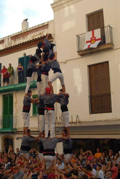 Castellers de les Roquete. Actuació dels Castellers de les Roquetes a la Festa Major de Sitges