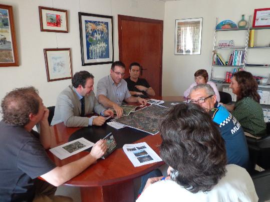 Ajuntament de Canyelles. Canyelles demana millores en els accessos al municipi