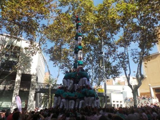 Castellers de Vilafranca. A Sants arriba la torre de 9 dels Castellers de Vilafranca