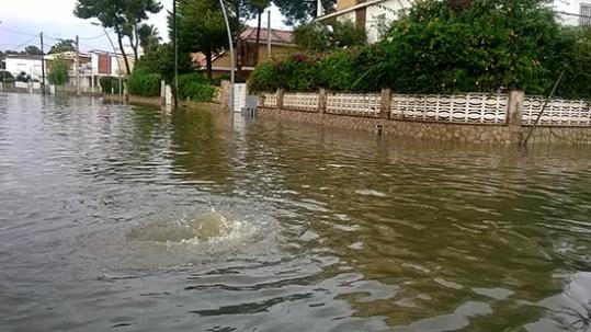 PxC. Els barris marítims s'han trobat inundats després del xàfeg que ha caigut