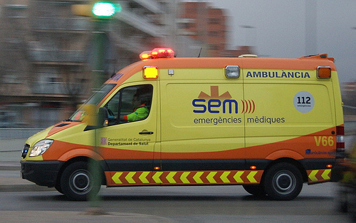 EIX. Imatge d'arxiu d'una ambulància del SEM