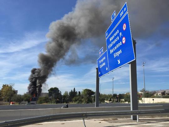 Joel Antolí. Incendi en una planta de reciclatge de Vilanova i la Geltrú