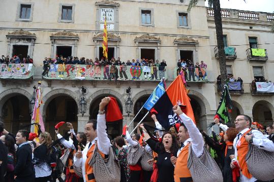 EIX. Comparses multitudinàries, un any més, a Vilanova i la Geltrú