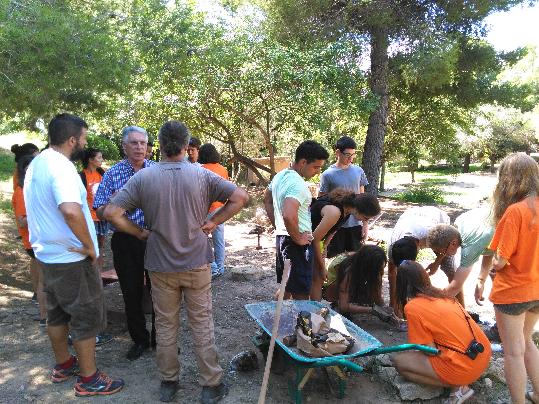 Finalitza el camp internacional d'arqueologia a la Ciutadella Ibèrica. Ajuntament de Calafell