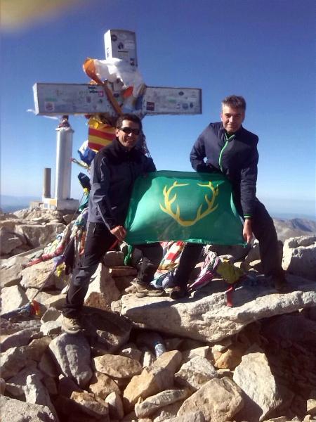 Manuel López i Carlos Ariño han fet el pic més elevat dels Pirineus amb una altitud de 3.404 metres sobre el nivell del mar. Ajt Banyeres del Penedès