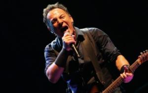 Bruce Springsteen durant el concert a l'estadi olímpic de Barcelona. ACN