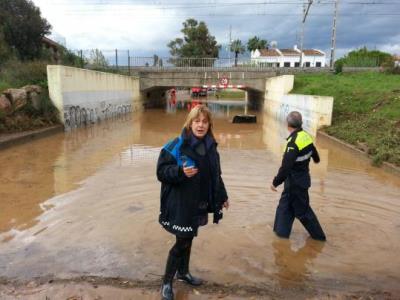 Cubelles comença a recuperar al normalitat després de l'espectacular pedregada del cap de setmana. EIX