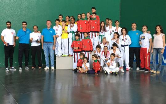El club MyJu Cunit, tercer per equips a Pamplona. Eix