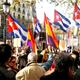 Homenatge a Fidel Castro davant del Consulat de Cuba a Barcelona. Eix