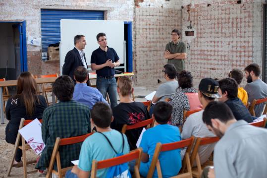 Joves de Vilafranca es posen d’acord en els usos del futur equipament juvenil. Ajuntament de Vilafranca
