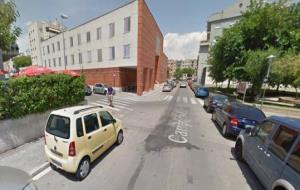 La cantonada entre el carrer Jardí i Bruc de Vilanova i la Geltrú. Google Street View