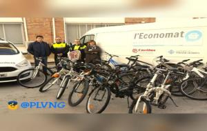 L'Ajuntament de Vilanova cedeix 12 bicicletes a Càritas per a usos socials. Ajuntament de Vilanova