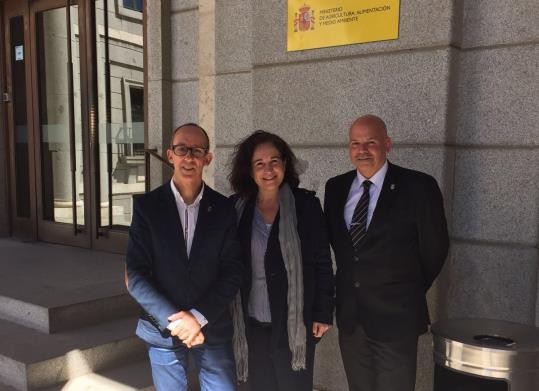 L’alcalde de Sitges, la regidora de Turisme i Platges, i el regidor del PP es reuneixen amb la Direcció General de la Sostenibilitat de la Costa. Ajun