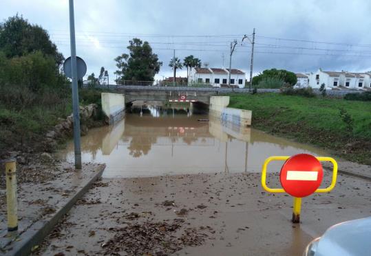 Les últimes pluges han inundat molts carrers de la comarca. Eix