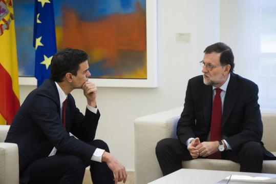Mariano Rajoy, i el secretari general del PSOE, Pedro Sánchez. Moncloa
