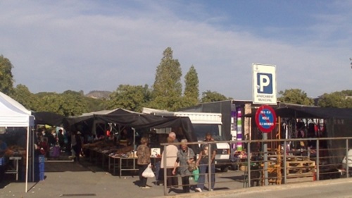 Nou mercat d’estiu els dissabtes tarda a la plaça del Mar de Cubelles. Ajuntament de Cubelles