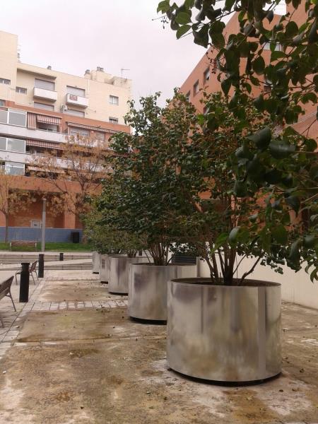 Reparació de les jardineres de la plaça Marià Manent. Ajuntament de Vilafranca