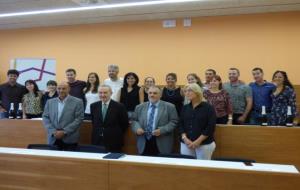 Acte de lliurament de diplomes als participants en dos cursos organitzats per l’Escola d’Enoturisme de Catalunya a Vilafranca. Ajuntament de Vilafranc