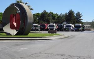 Centenars de camions de residus descarreguen a diari a la cimentera dels Monjos i fan augmentar la contaminació. Ramon Filella