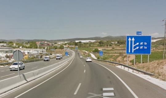 Dos ferits, un d'ells de gravetat, en un accident de moto a la C-15 a Vilanova i la Geltrú. Google Street View