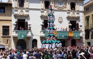 Els Castellers de Vilafranca estrenen el 4 de 9 amb folre a les Fires de Maig. Castellers de Vilafranca