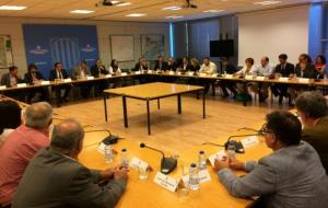 Gran pla general de la reunió entre el Govern i els alcaldes de l'Ebre, el Camp de Tarragona i el Penedès celebrada el 24 de juliol de 2017 per aborda