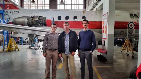 La companyia KLM vol signar un conveni amb l'Escola d'Aeronàutica de Vilanova perquè l'alumnat faci pràctiques. Ajuntament de Vilanova
