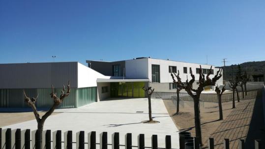 La nova escola Guerau de Peguera de Torrelles de Foix. Ajuntament de Torrelles