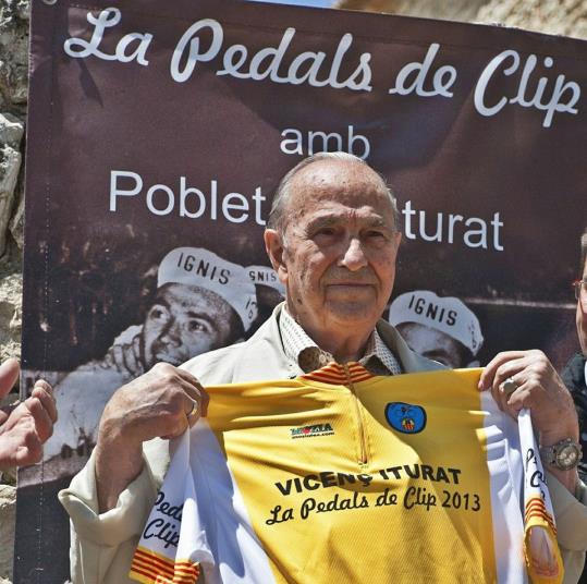Mor el reconegut ciclista vilanoví Vicenç Iturat al 89 anys d'edat. EIX