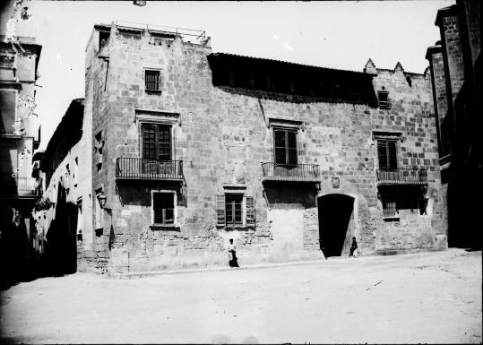 Palau Babau (o Baltà), principis de segle XX. Autor: Pere Alegret. Col·lecció Vinseum. ACAP20-1024-N-394.. Pere Alegret