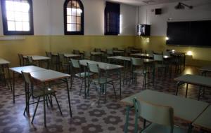 Pla general d'una aula buida de l'institut Vall d'Hebron de Barcelona. ACN