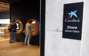 CaixaBank tancarà més de 800 oficines en els propers tres anys i augmentar la rendibilitat fins al 12%. ACN