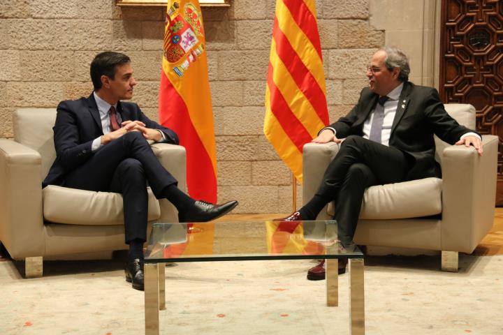 Els presidents Quim Torra i Pedro Sánchez, reunits al Palau de la Generalitat. ACN / Bernat Vilaró