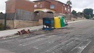 Investiguen vuit incendis en solars i mobiliari urbà de Cunit durant la matinada de Cap d'Any. Ajuntament de Cunit