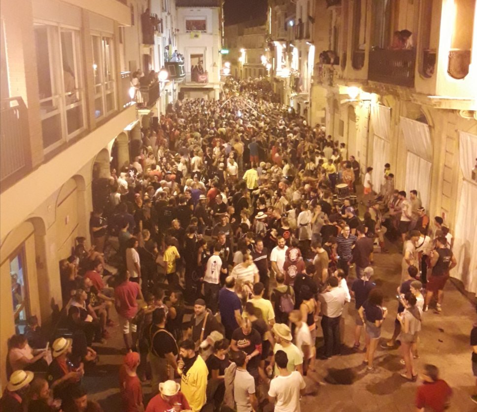 Una dotzena de persones viuran la Festa Major de l'Arboç per primer cop des del balcó de l'Ajuntament. Ajuntament de l'Arboç