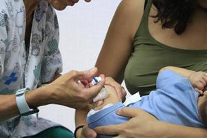 La immunització contra el VRS redueix un 83,4% les hospitalitzacions i un 87,4% l'entrada a les UCI de nadons. ACN
