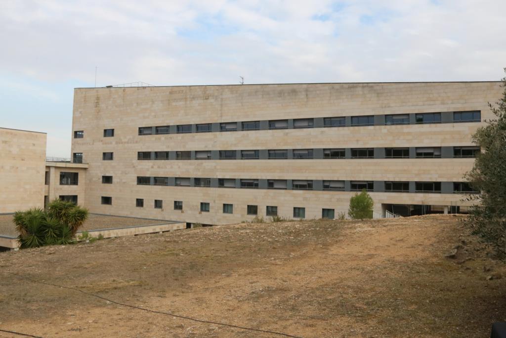 La plantilla de l’Hospital del Vendrell reclama ampliar temporalment les instal·lacions fins que hi hagi el nou edifici. ACN