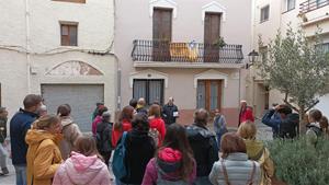 Més d’un centenar de persones participen a les visites guiades d’aquesta temporada a Sant Quintí de Mediona. Ajt Sant Quintí de Medion