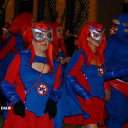 ASSOC. DE VEÏNS DEL TACÓ. Superherois contra retallades - Vilanova 