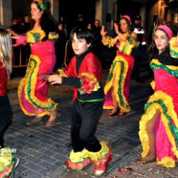 LOS CARNAVALEROS. Brasileños - Santa Oliva