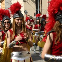 Grup fem pinya. Santa Margarida i els Monjos