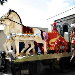 Grup fem pinya. Santa Margarida i els Monjos