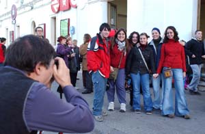 Alumnes del Cabanyes contra la marea negra. Fdg / C. Castro