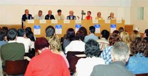 Un moment del debat sobre l'educació que es va celebrar ahir a l'Escola Universitària Politècnica. FdG / C. CASTRO.