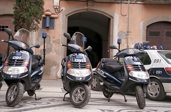 Imatge d'arxiu de la façana de la comissaria de la Policía Nacional de Vilanova, a la plaça dels Cotxes. FdG/Carles Castro