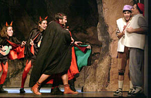 Imatge de la representació dels Pastorets de la Unió, l'any passat al Teatre Principal. FdG/Carles Castro