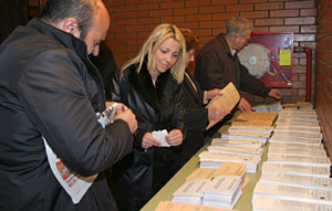 13.250 ciutadans de Sant Pere de Ribes es van acostar a les urnes. fdg/juanpe rodriguez
