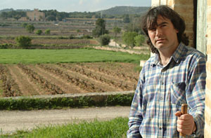 L'escriptor Joan Carles Borrego és president del Grup d'Investigadors de Les Roquetes. FdG/Carles Castro