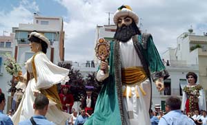 Més de 20 gegants es van poder veure als carrers de Sitges. fdg/miquel vall